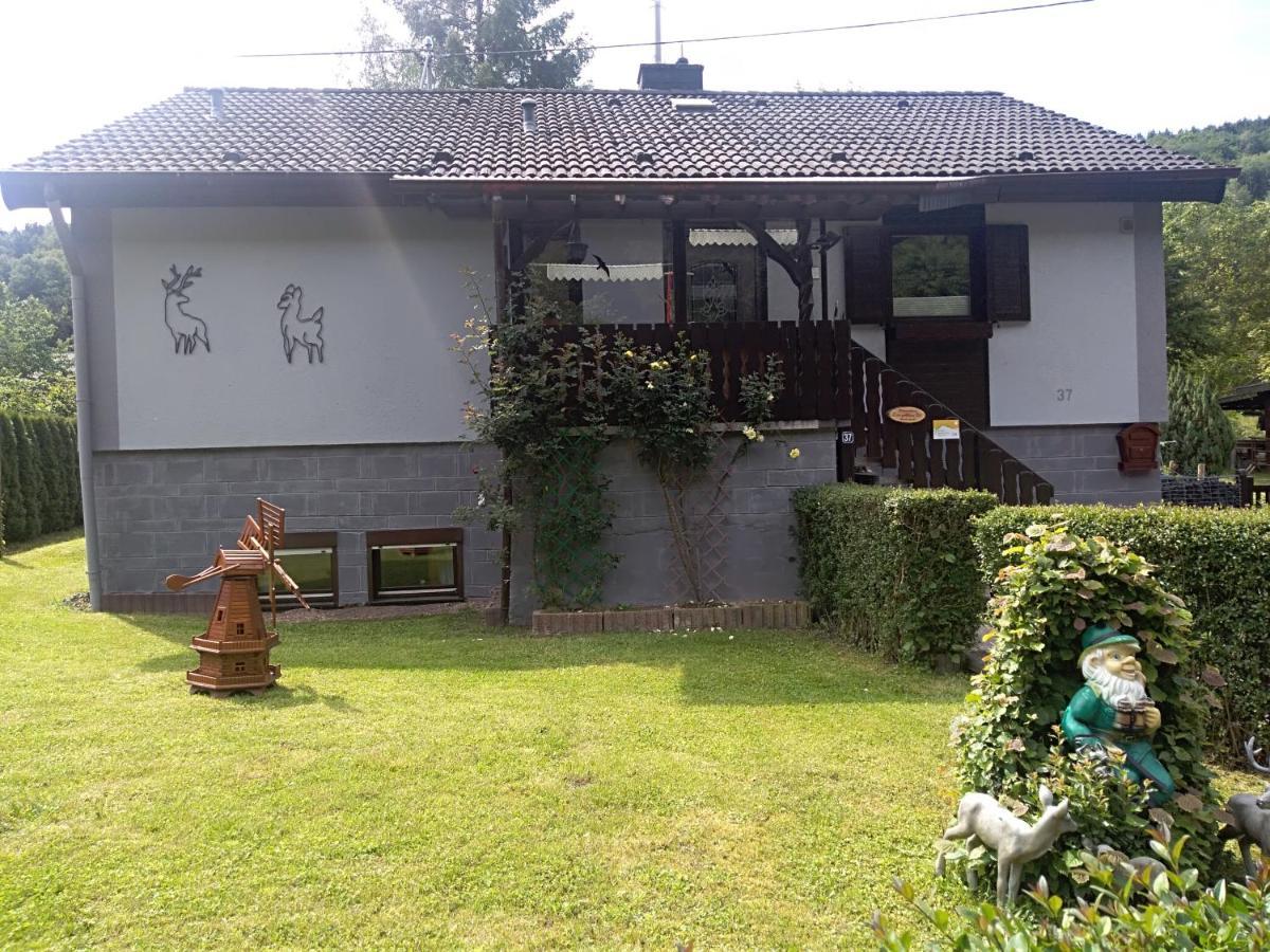 Appartement Zum Goldenen Tal à Grafendhron Extérieur photo