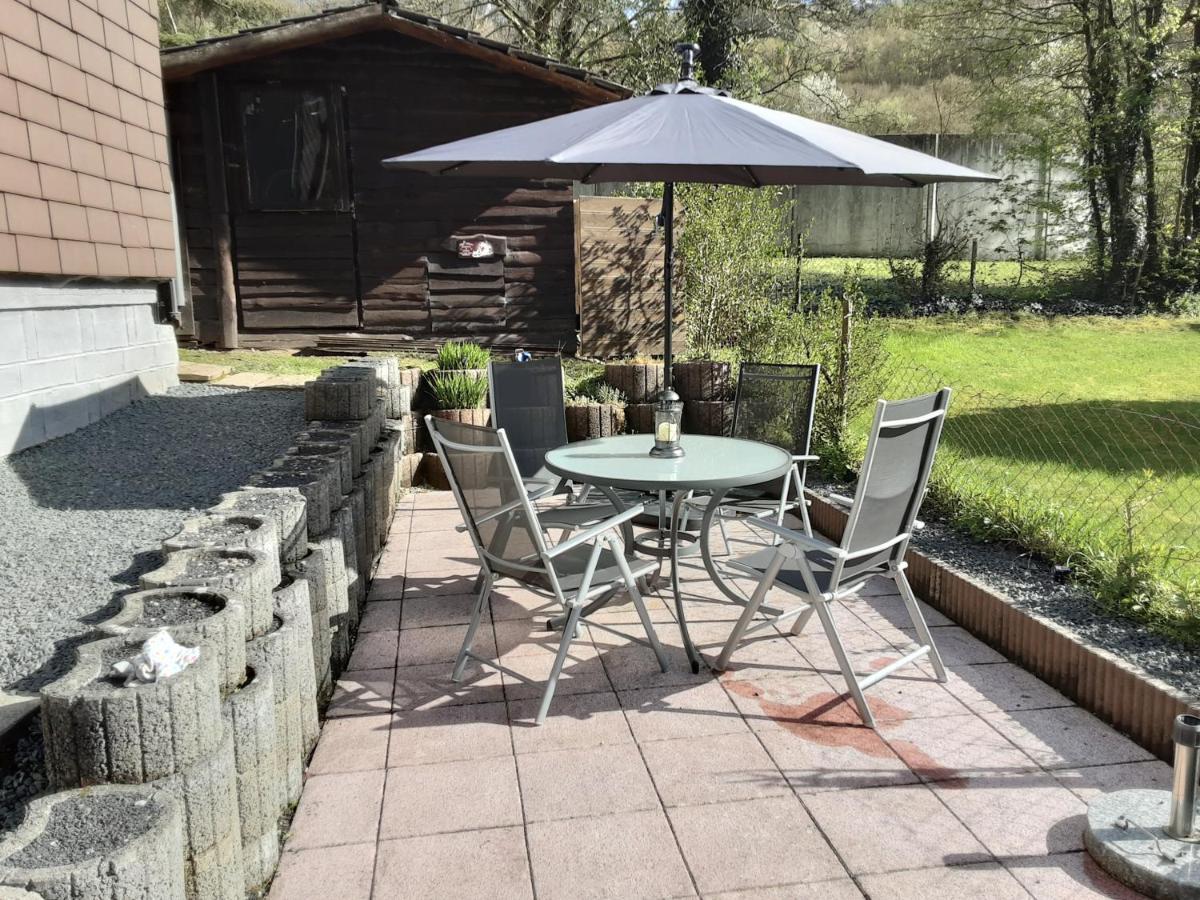 Appartement Zum Goldenen Tal à Grafendhron Extérieur photo